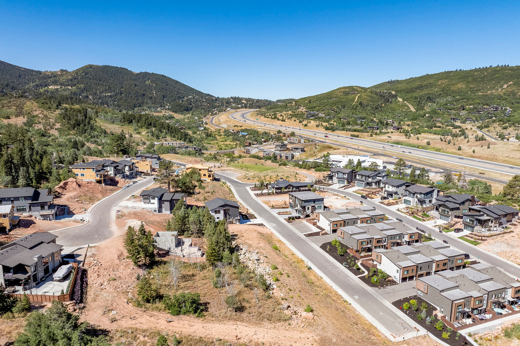 4033 W DISCOVERY WAY #323 Park City, UT 84098
