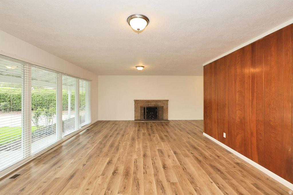 1740 E SOUTHMOOR DR Salt Lake City, UT 84117
