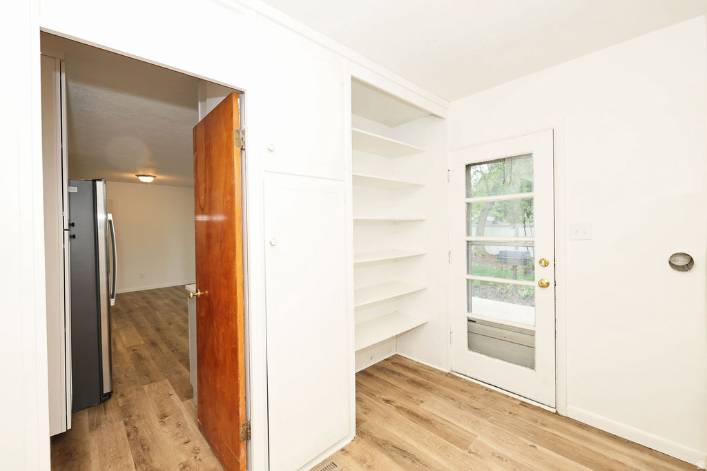 1740 E SOUTHMOOR DR Salt Lake City, UT 84117