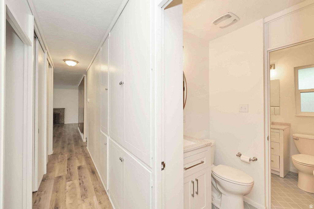 1740 E SOUTHMOOR DR Salt Lake City, UT 84117