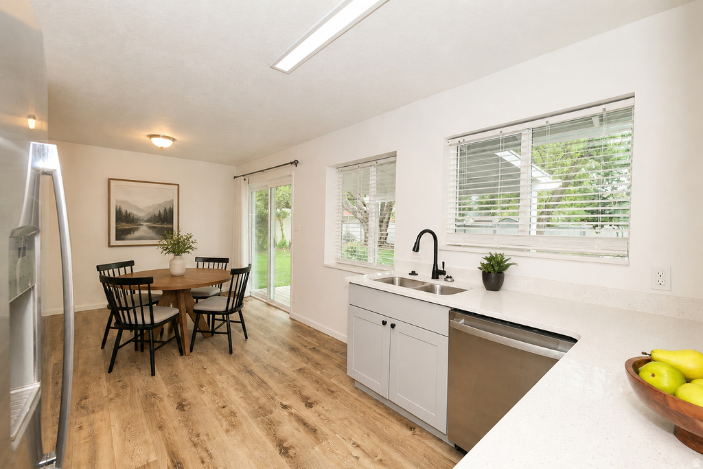 1740 E SOUTHMOOR DR Salt Lake City, UT 84117