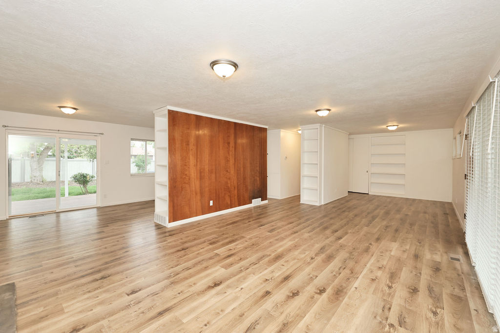1740 E SOUTHMOOR DR Salt Lake City, UT 84117