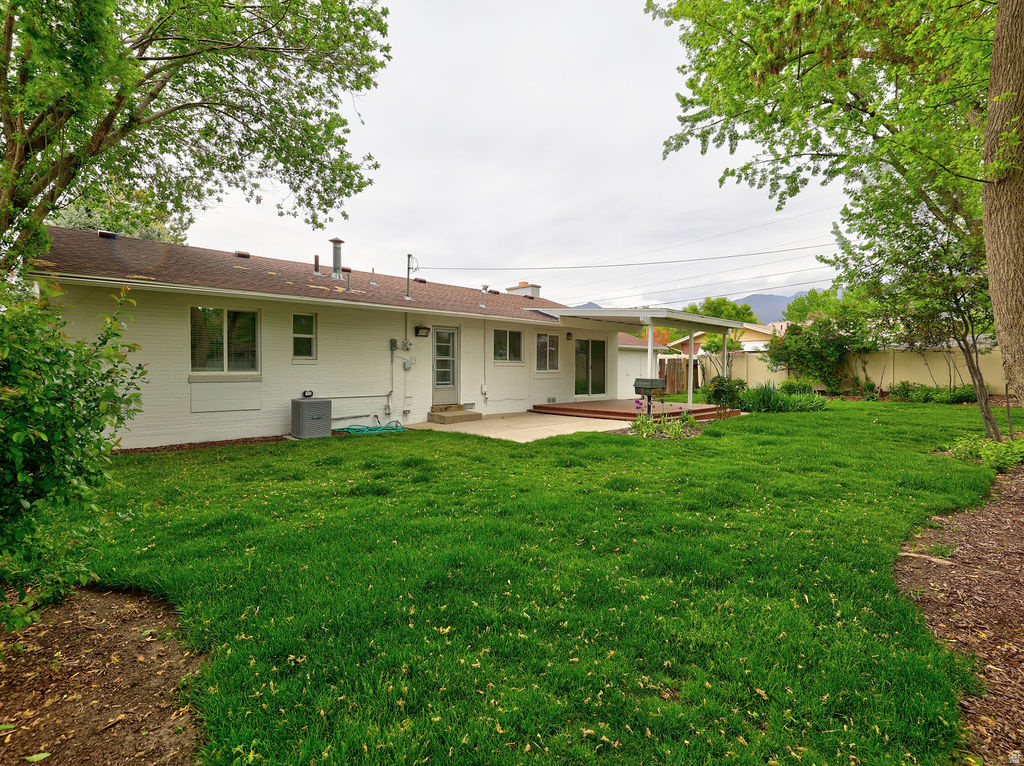 1740 E SOUTHMOOR DR Salt Lake City, UT 84117