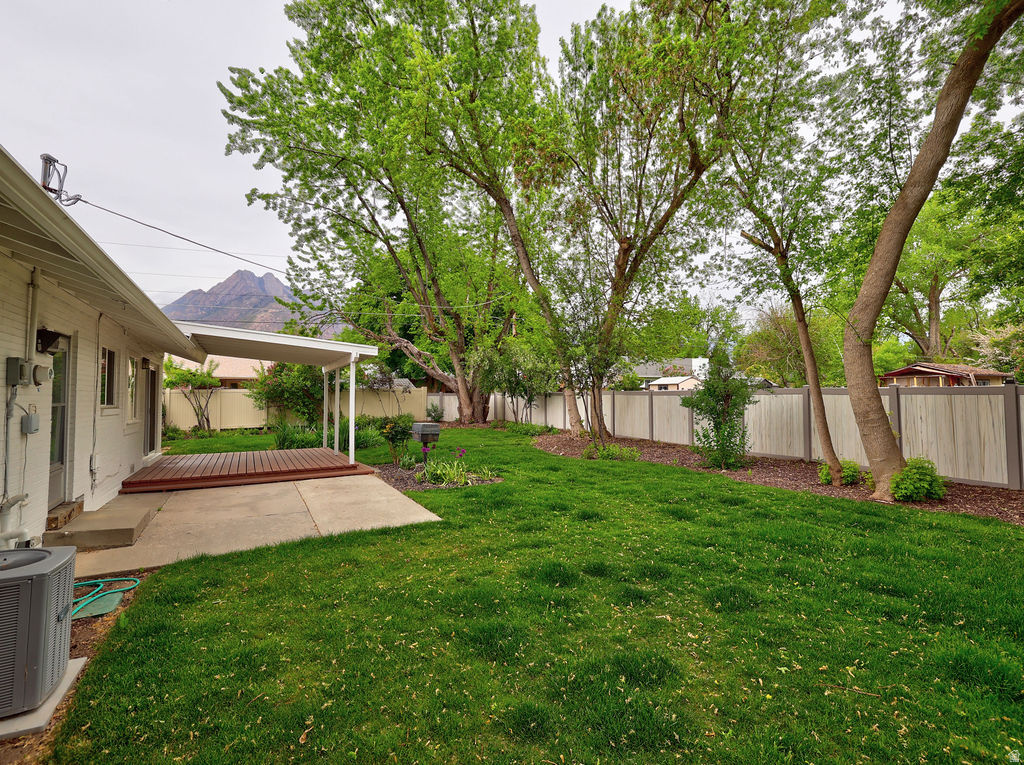 1740 E SOUTHMOOR DR Salt Lake City, UT 84117