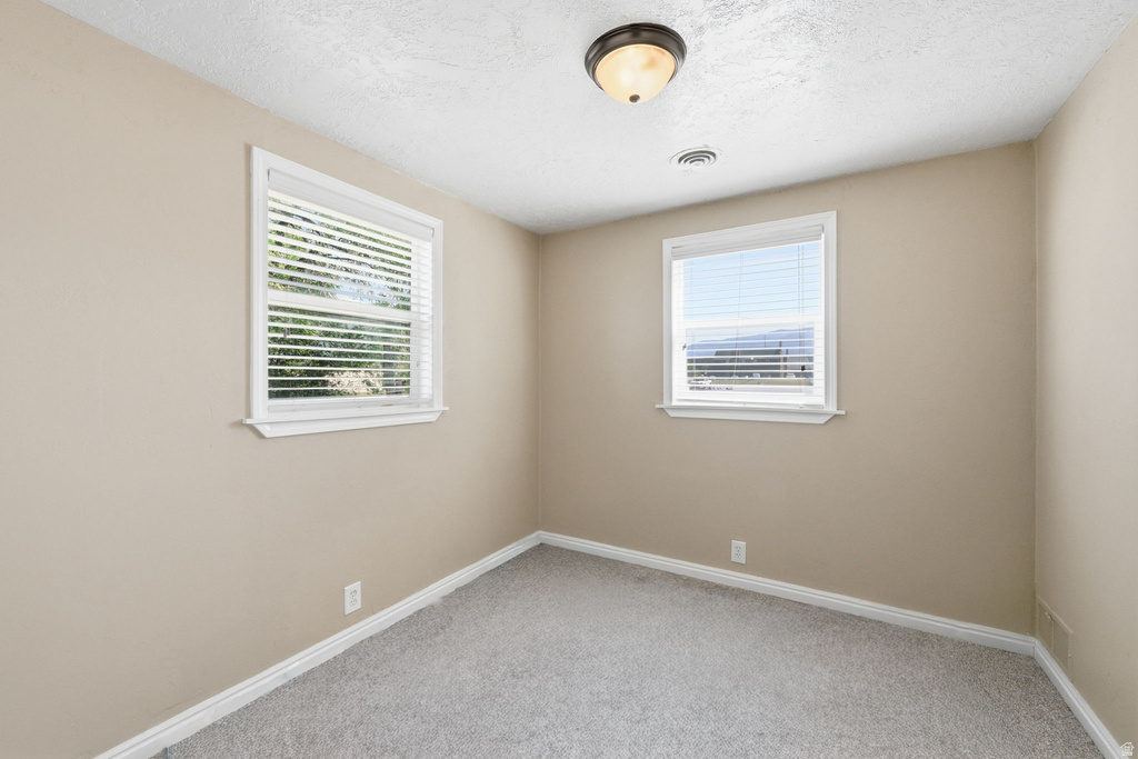 2036 W 1800 N Farr West, UT 84404