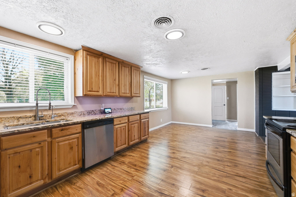 2036 W 1800 N Farr West, UT 84404