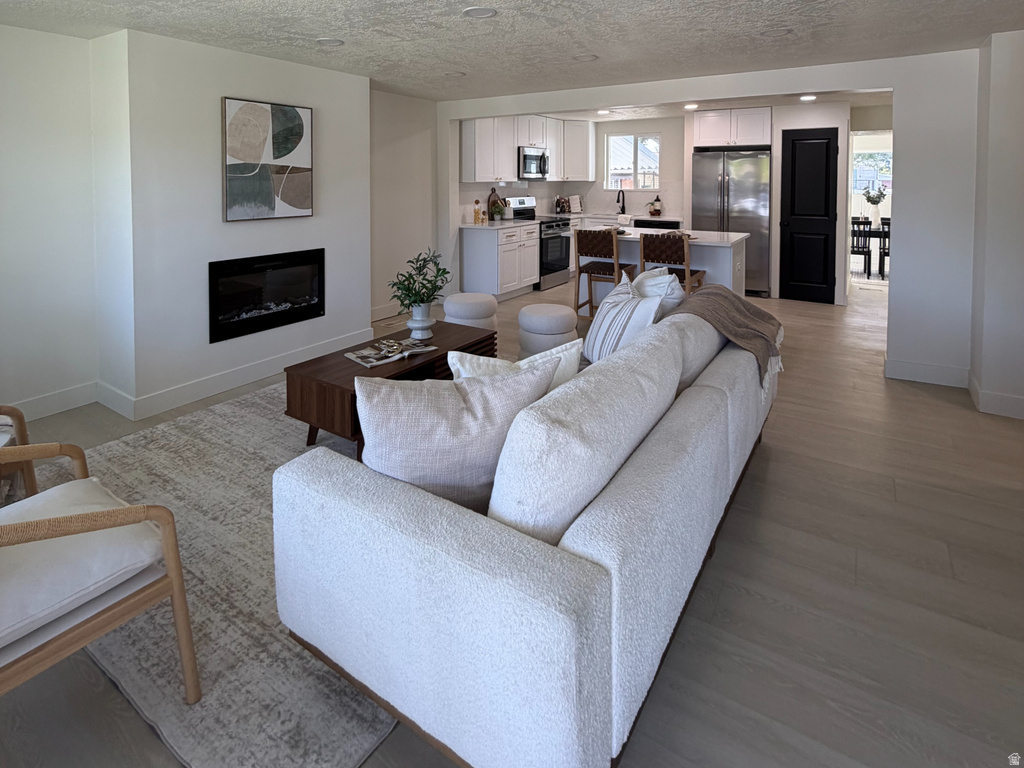 7408 S RAMANEE DR Midvale, UT 84047