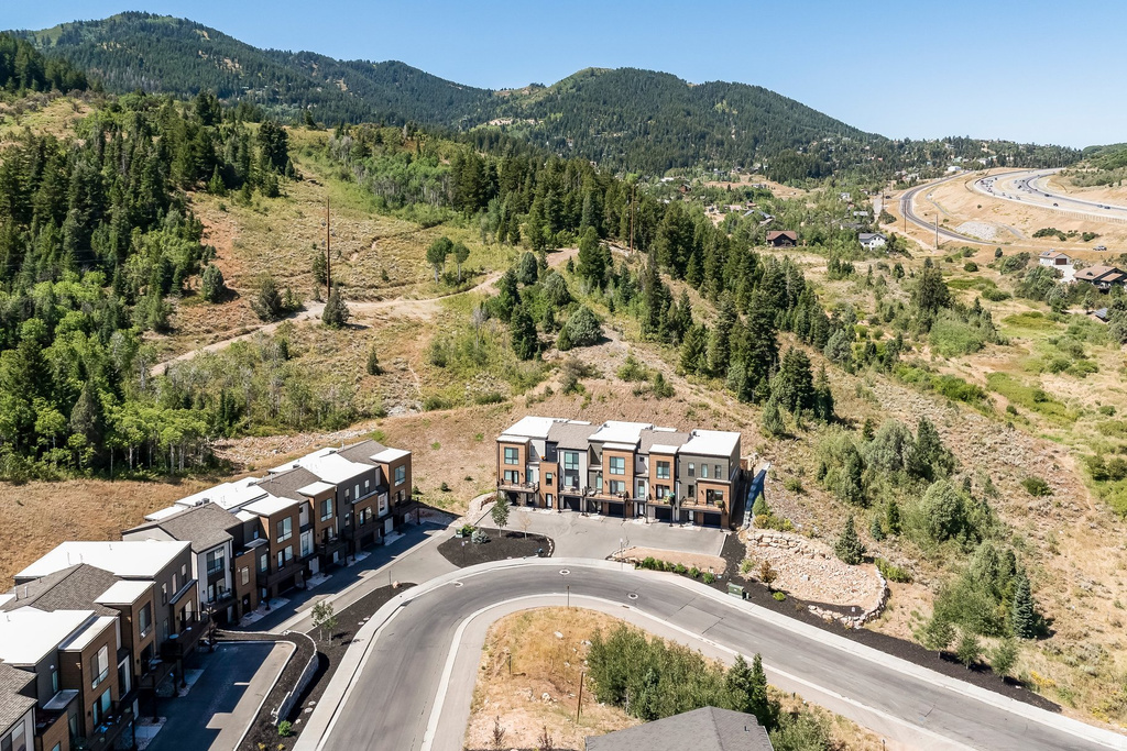 4388 W DISCOVERY WAY #205 Park City, UT 84098