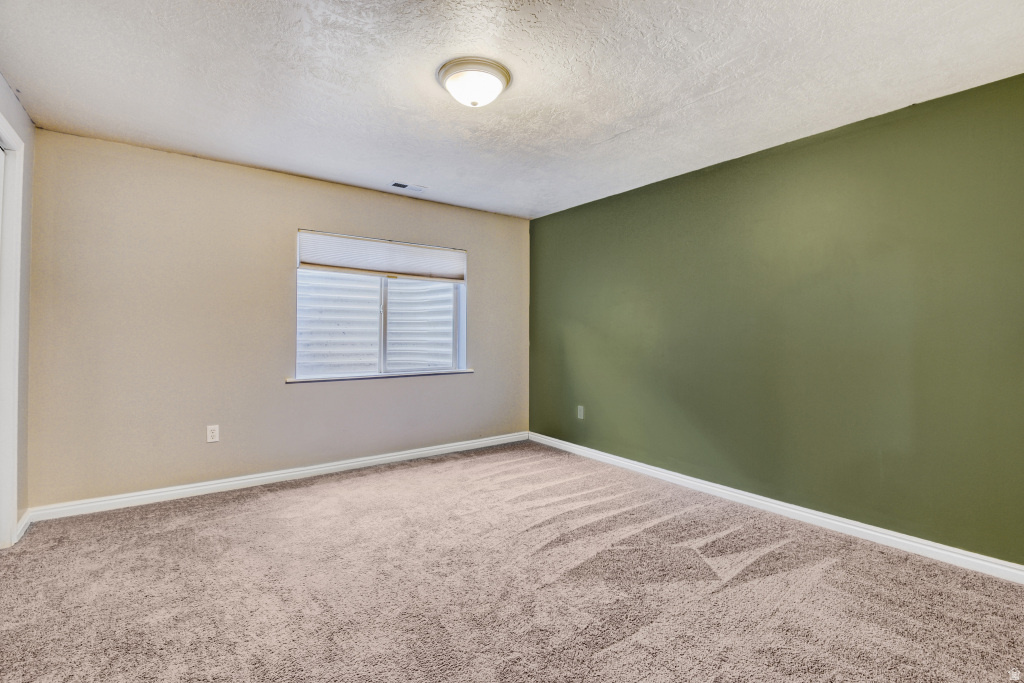 6456 S MOUNT WHITNEY LN Salt Lake City, UT 84118