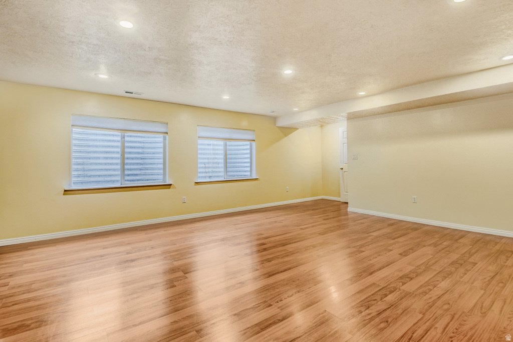6456 S MOUNT WHITNEY LN Salt Lake City, UT 84118