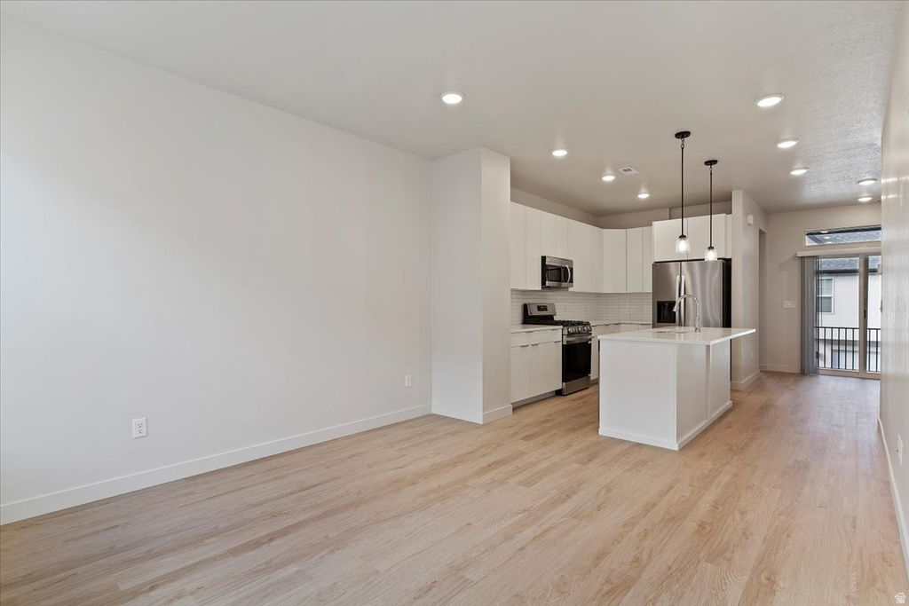 1158 N MERIDIAN W LN photo 4