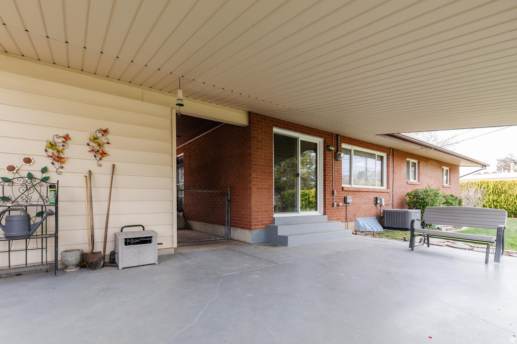 4302 S 2325 W Roy, UT 84067