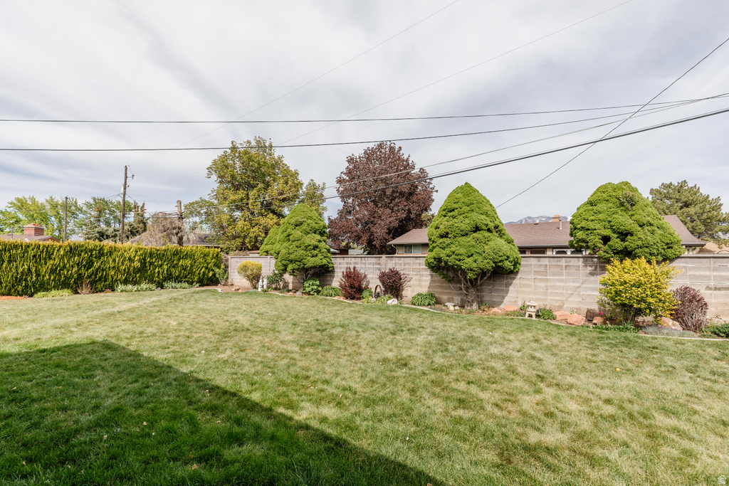 4302 S 2325 W Roy, UT 84067