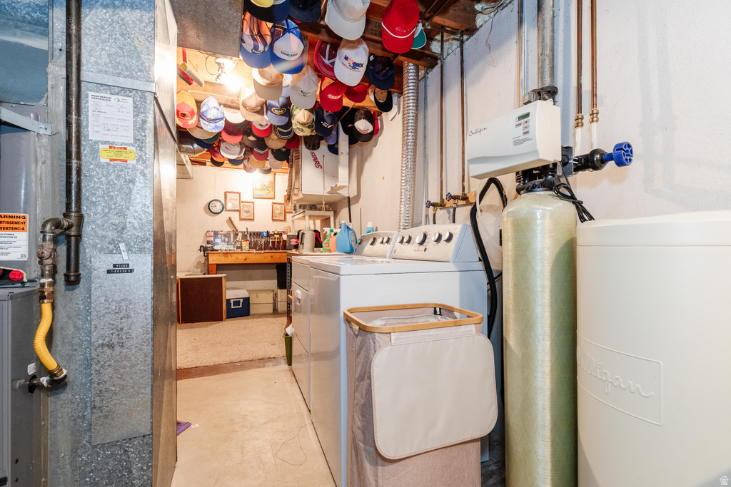 4302 S 2325 W Roy, UT 84067
