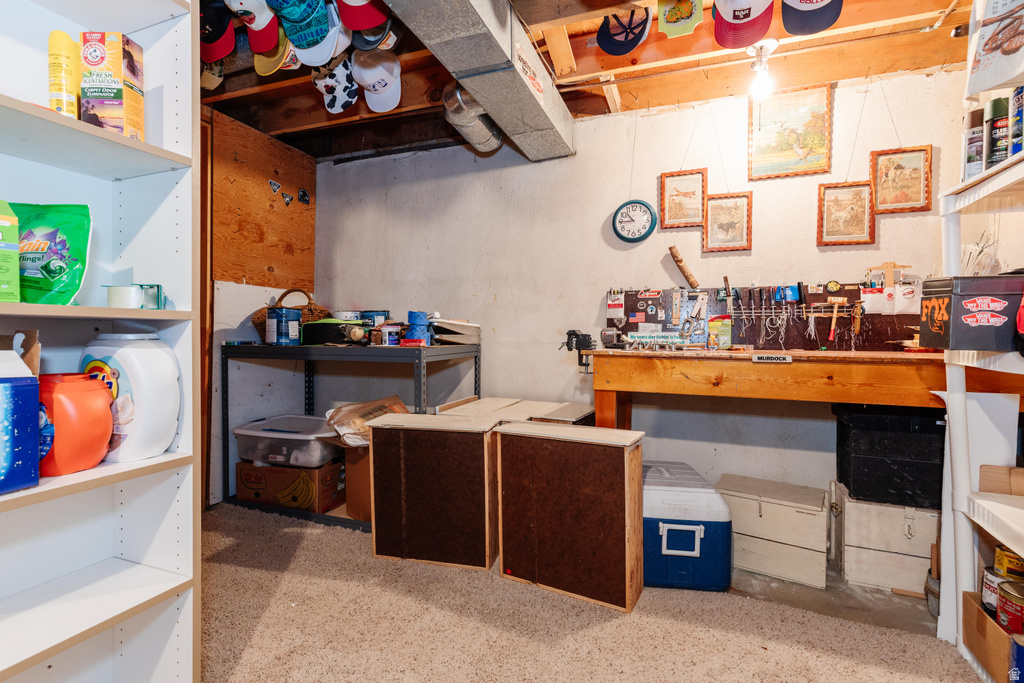 4302 S 2325 W Roy, UT 84067