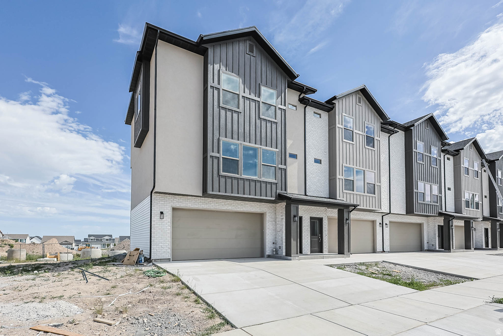 646 W CAROLES WAY ##5 Tooele, UT 84074