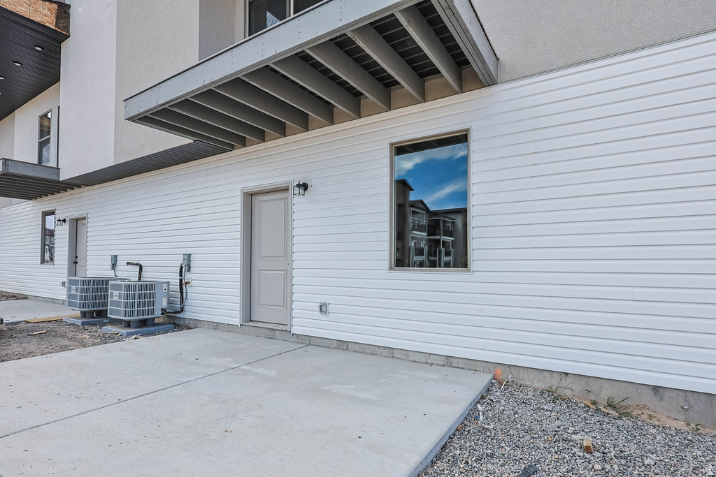 646 W CAROLES WAY ##5 Tooele, UT 84074