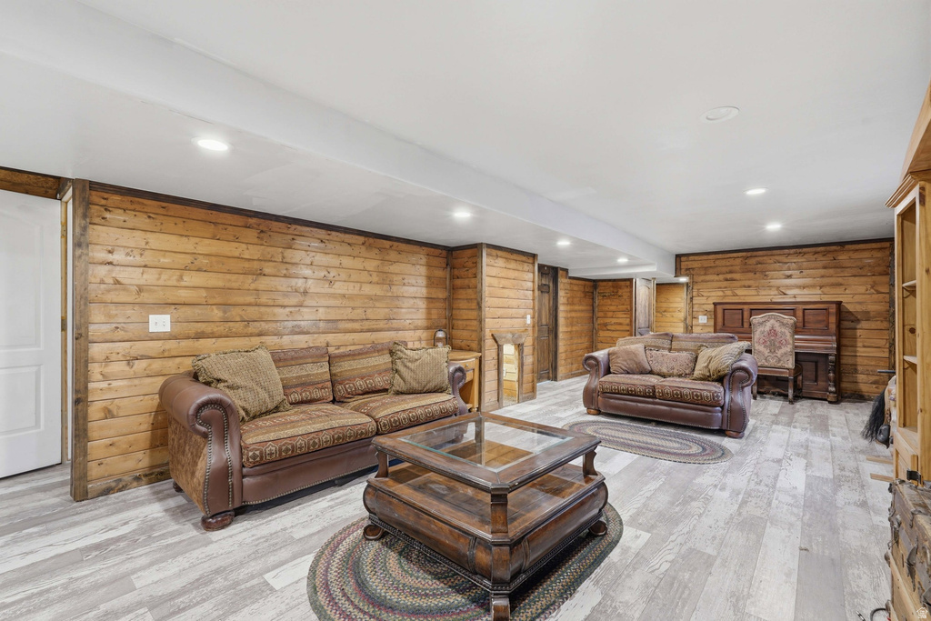 9317 N SUNSET DR Thatcher, UT 84337