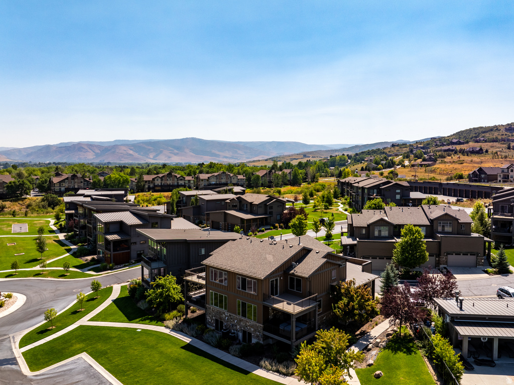 819 S EDGEWATER CT #9 Huntsville, UT 84317