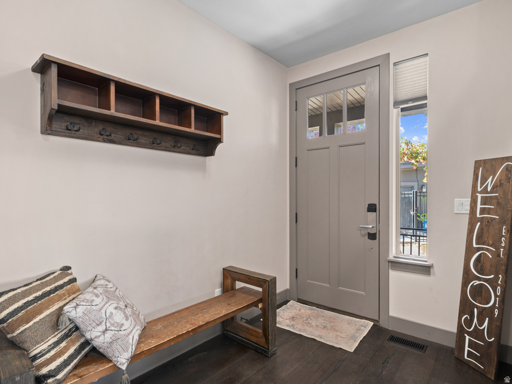 819 S EDGEWATER CT #9 Huntsville, UT 84317