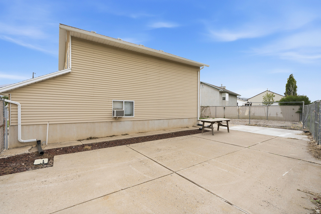1315 W 1900 S Woods Cross, UT 84087