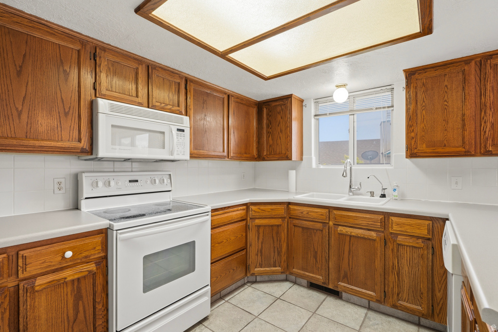 1315 W 1900 S Woods Cross, UT 84087