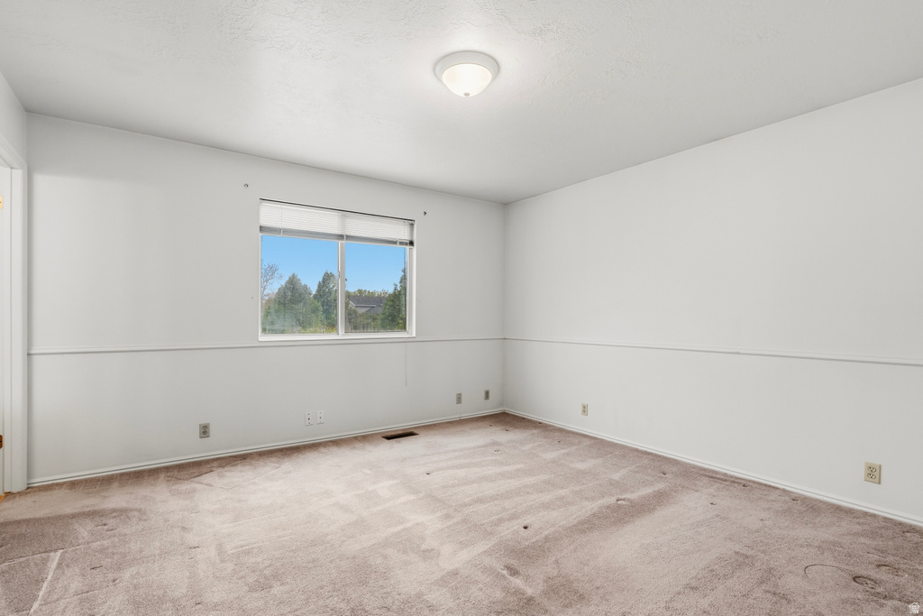 1315 W 1900 S Woods Cross, UT 84087