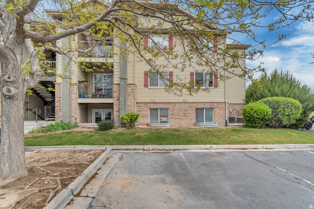 8066 N RIDGE LOOP #4 Eagle Mountain, UT 84005