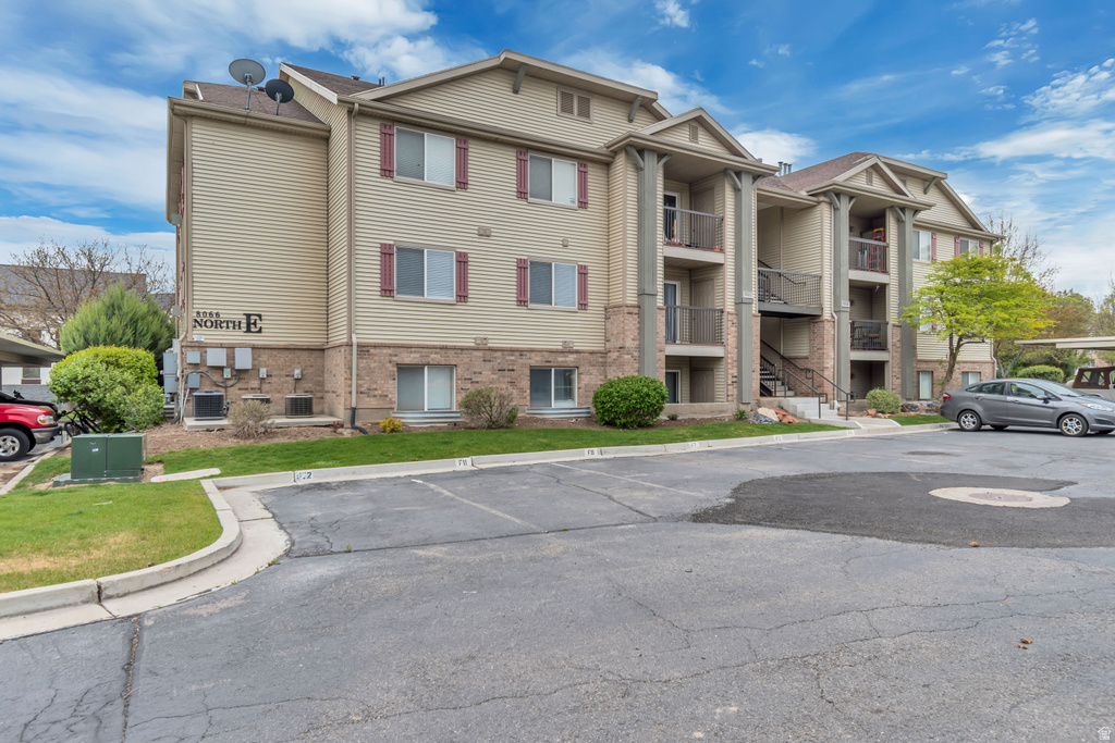 8066 N RIDGE LOOP #4 Eagle Mountain, UT 84005