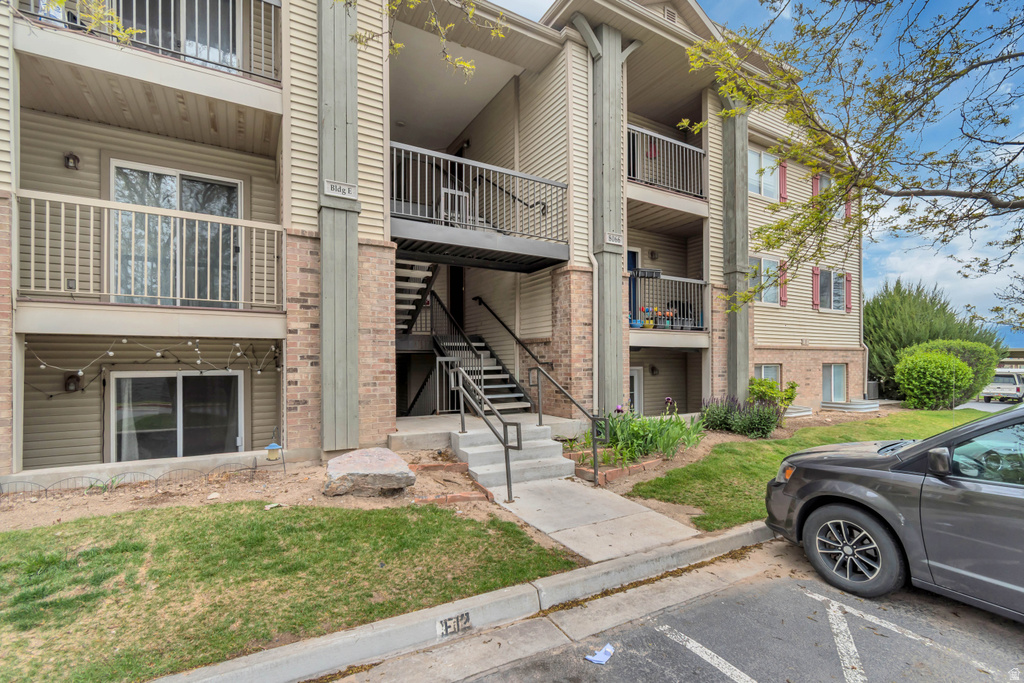 8066 N RIDGE LOOP #4 Eagle Mountain, UT 84005