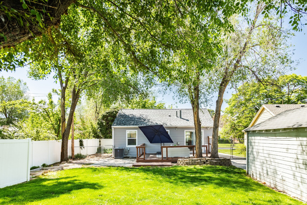 1675 E WESTMINSTER AVE Salt Lake City, UT 84105