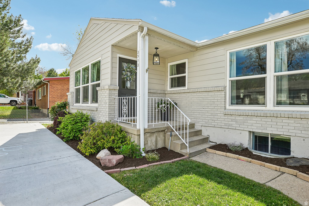 2512 S 150 W Bountiful, UT 84010