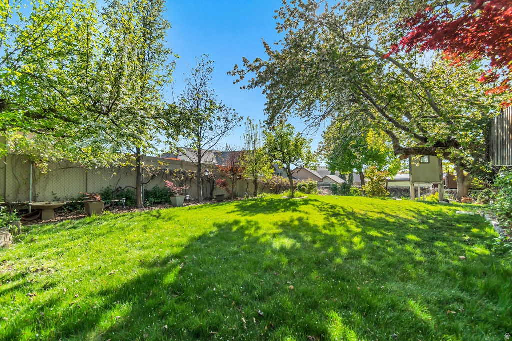 98 E 700 S Farmington, UT 84025