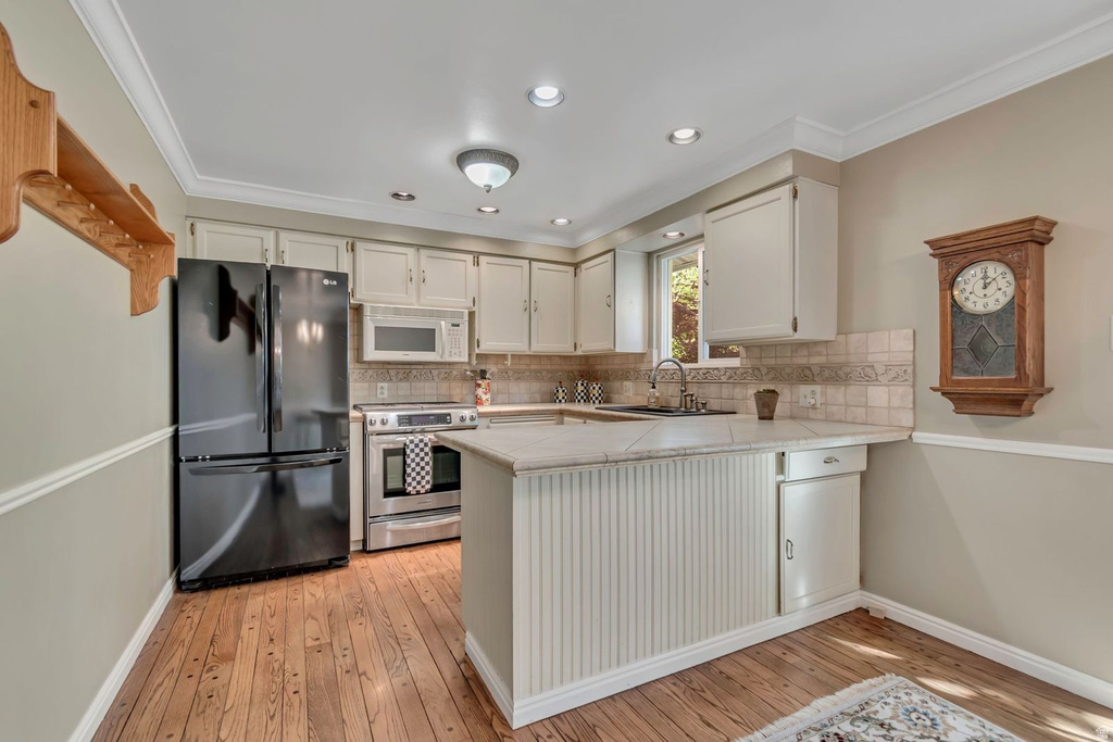 98 E 700 S Farmington, UT 84025