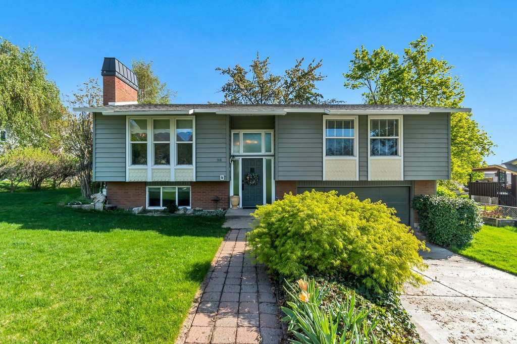 98 E 700 S Farmington, UT 84025