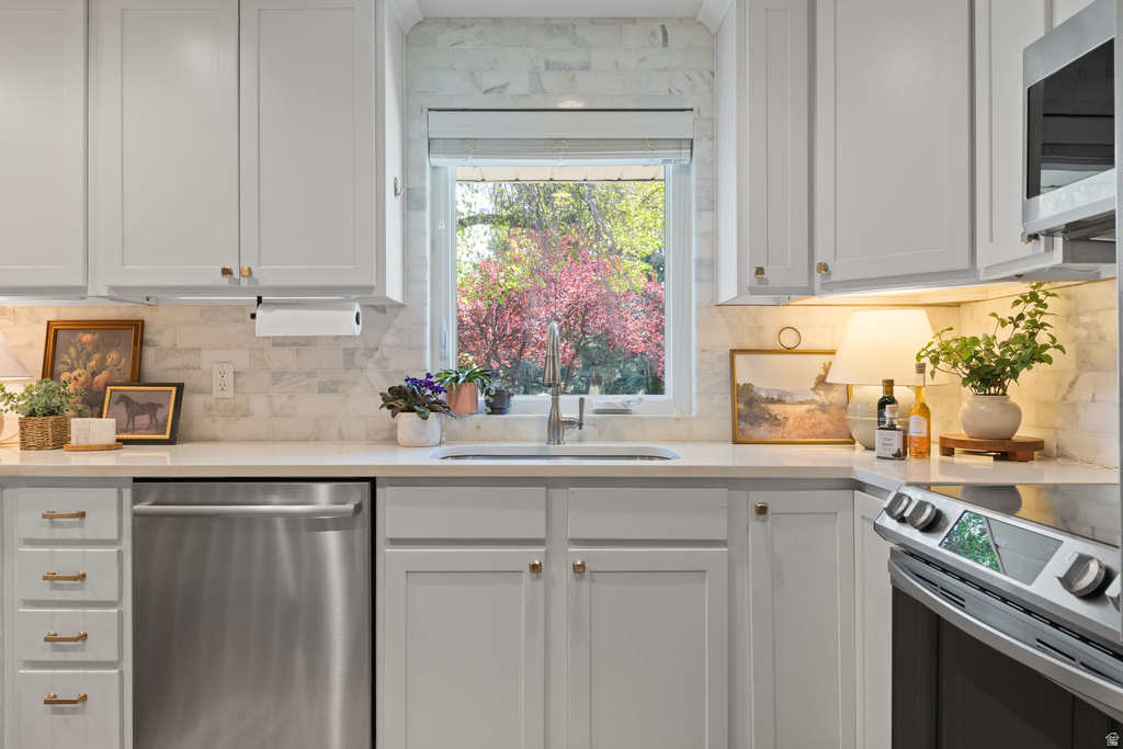 10427 N HIDDEN OAK DR Highland, UT 84003