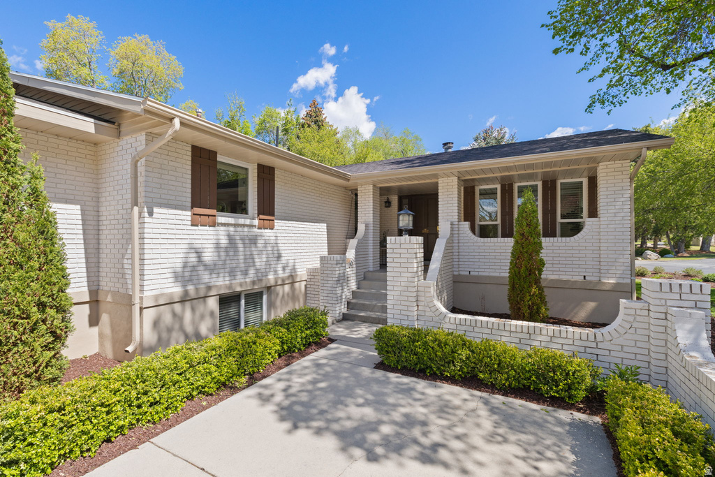 10427 N HIDDEN OAK DR Highland, UT 84003