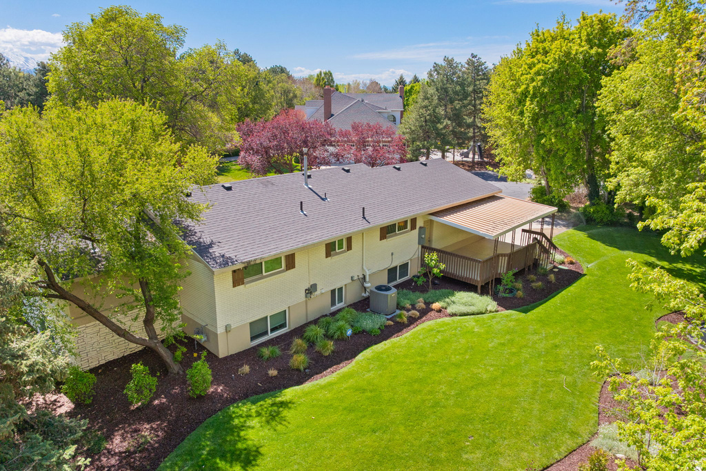 10427 N HIDDEN OAK DR Highland, UT 84003