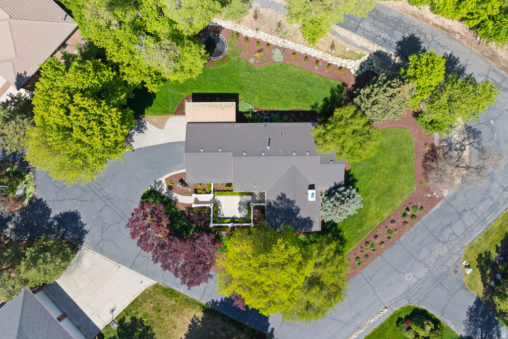10427 N HIDDEN OAK DR Highland, UT 84003