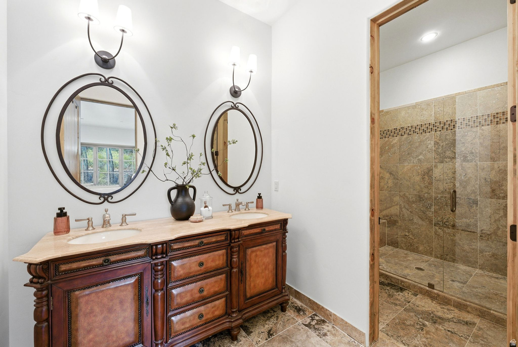 1210 LASSO TRL Hideout, UT 84036
