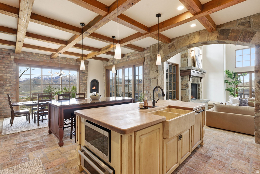 1210 LASSO TRL Hideout, UT 84036
