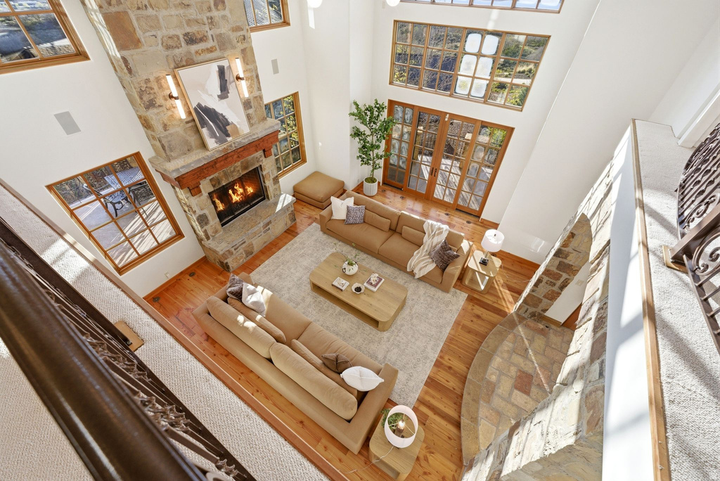 1210 LASSO TRL Hideout, UT 84036