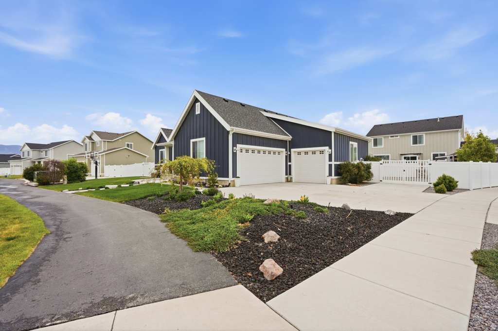 726 S SCHOOL HOUSE RD Saratoga Springs, UT 84045