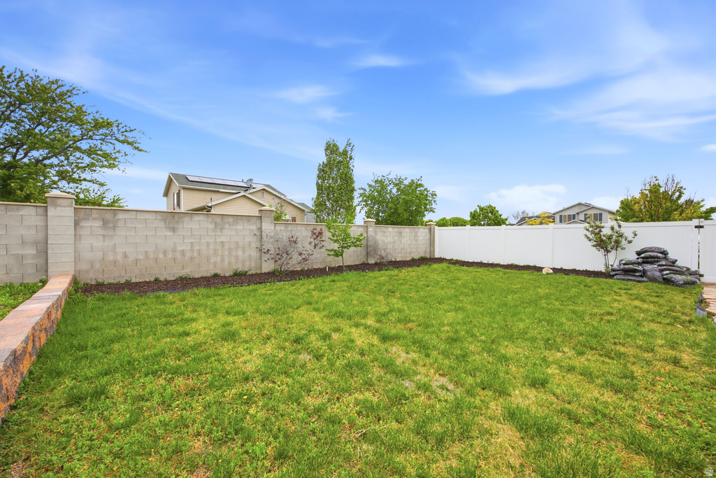 7487 W OLIVE BROOK DR Magna, UT 84044