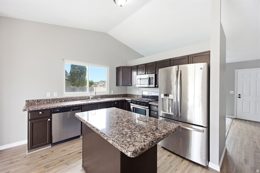 7487 W OLIVE BROOK DR Magna, UT 84044