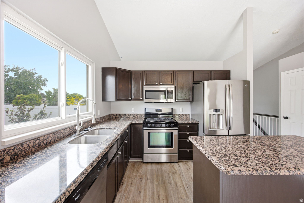 7487 W OLIVE BROOK DR Magna, UT 84044