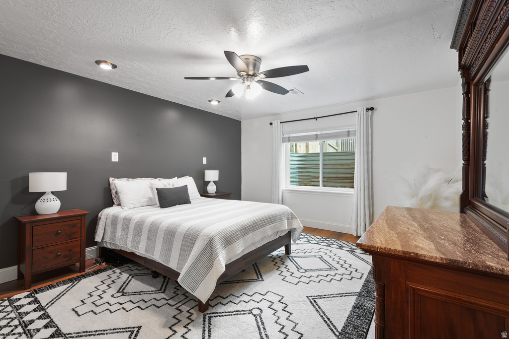 1554 E BUTTERCUP DR Sandy, UT 84092
