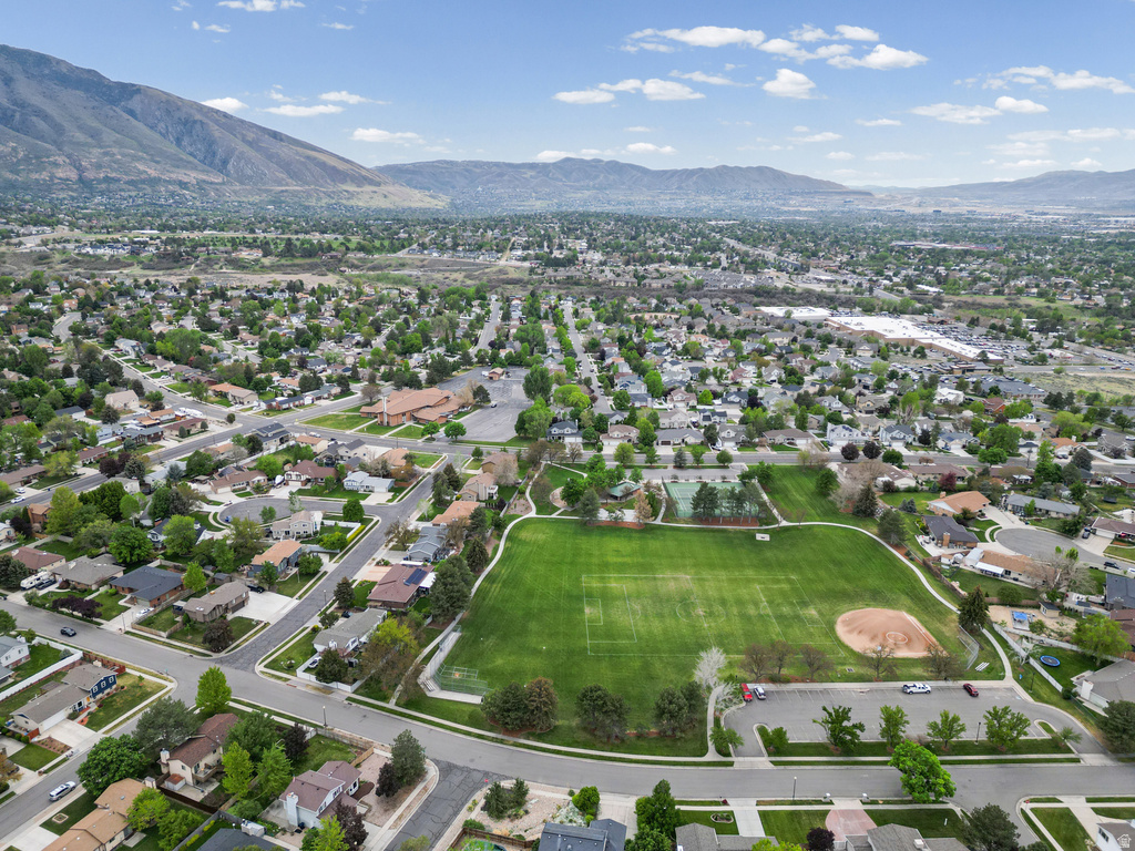 1554 E BUTTERCUP DR Sandy, UT 84092