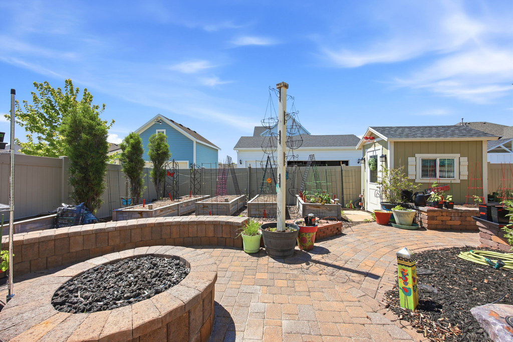 423 N JOSEPH ACRES RD Kaysville, UT 84037
