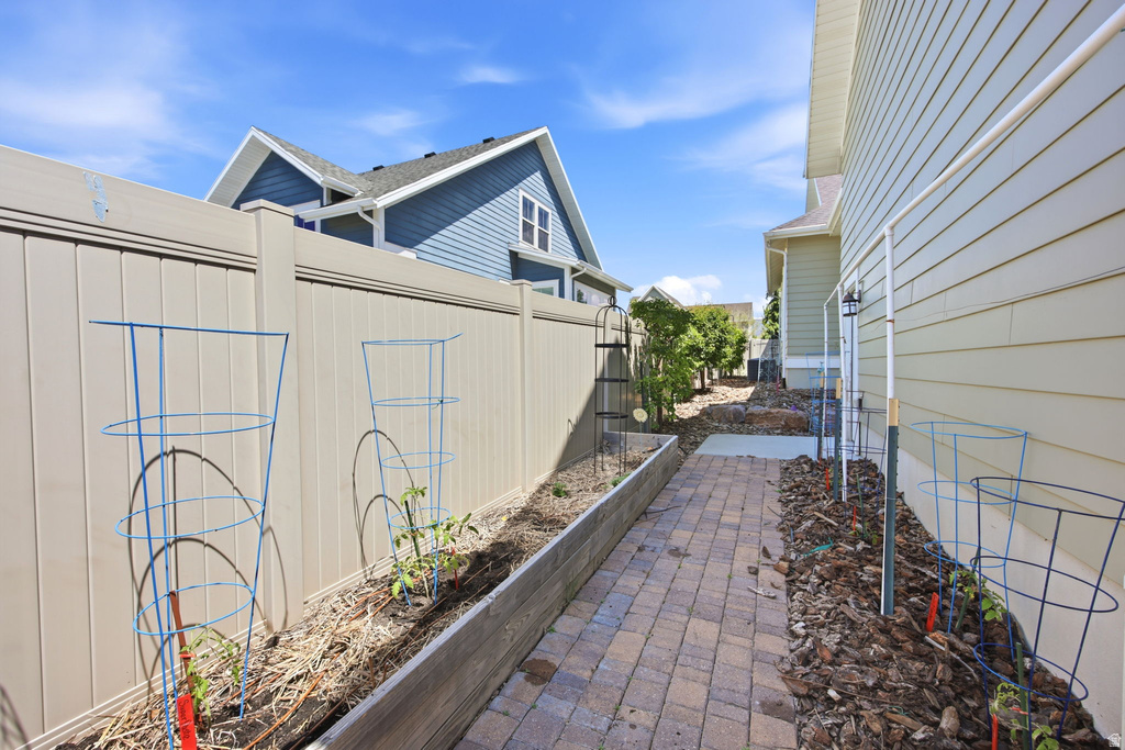 423 N JOSEPH ACRES RD Kaysville, UT 84037